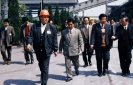 1995年4月23日，时任安徽省委副书记、省长回良玉（右二）莅临公司视察。
