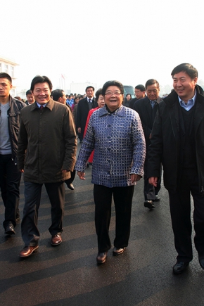 2011年12月14日，第十届全国人大常委会副委员长顾秀莲、中国石油和化学工业联合会长李勇武等参加铜化集团成立20周年庆典，莅临公司视察。